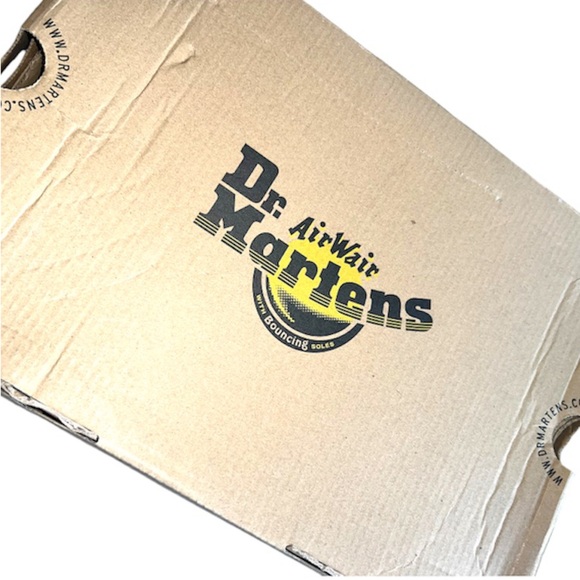 DR. MARTENS | NIB 1460 WOMEN’S SMOOTH LEATHER LACE UP BOOT - Picture 11 of 12